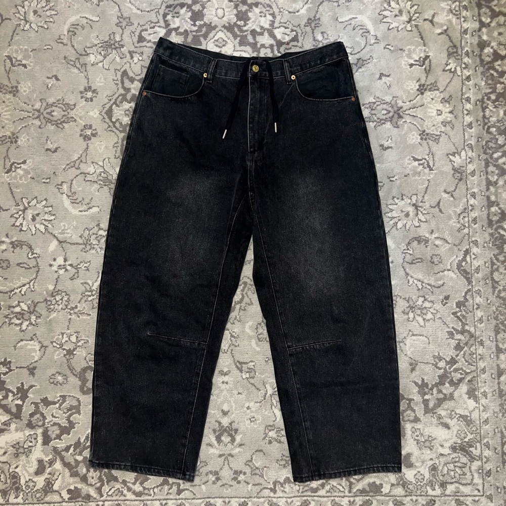Women's Black Cropped Jeans